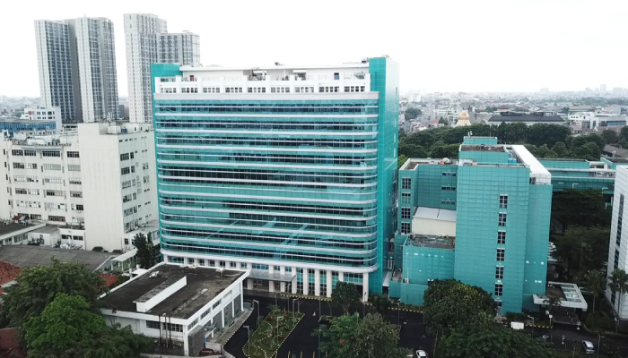 Gedung Kanigara dibangun di RSUP Nasional RSCM sebagai pusat unggulan nasional untuk layanan transplantasi organ dan jaringan, terutama ginjal, hati, dan kulit.