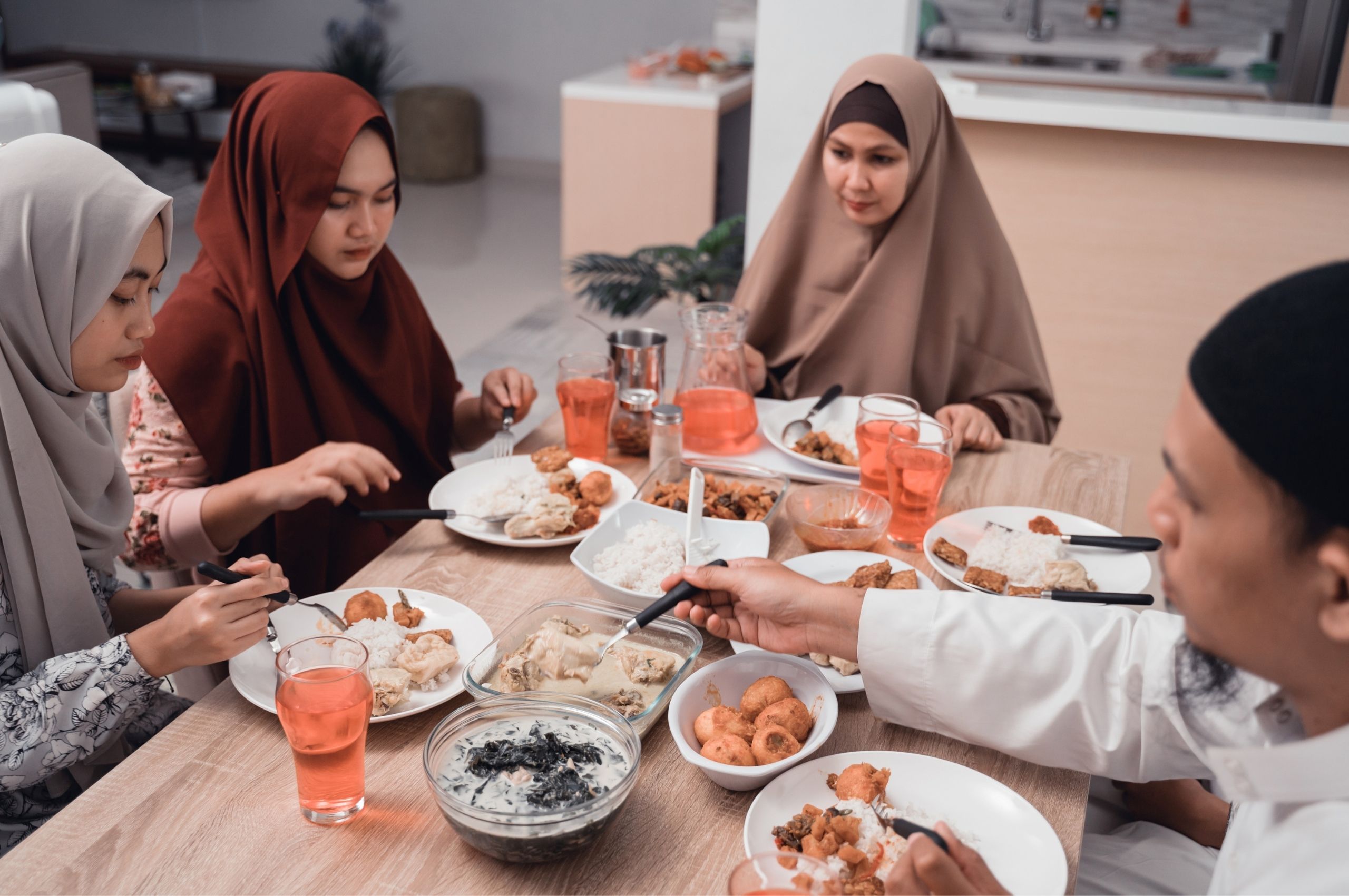 Inspirasi Menu sahur Tanpa Nasi untuk Ramadhan 2026 yang sehat, praktis, bergizi, dan bikin kenyang lebih lama.