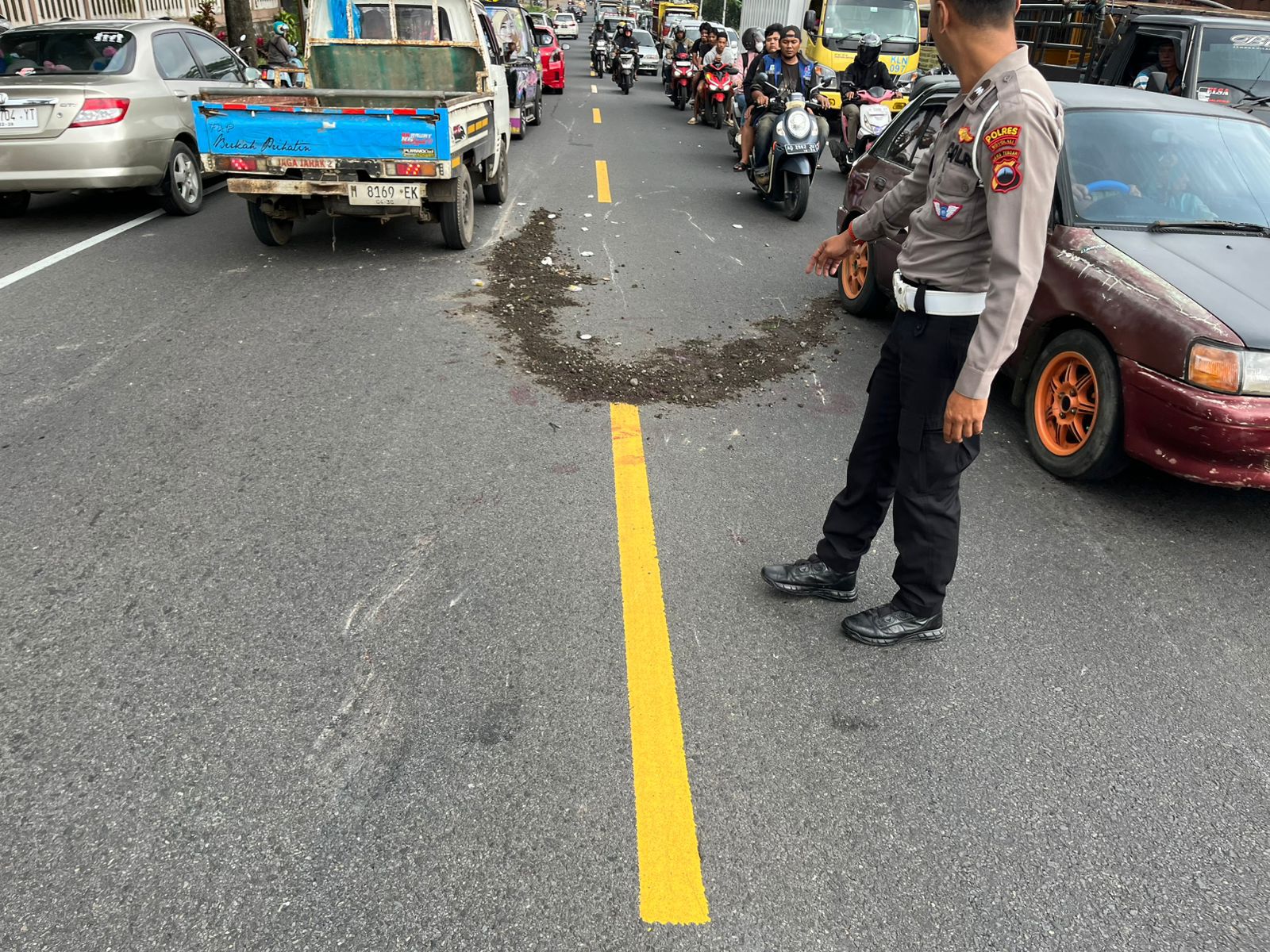 Tkp kecelakaan di Jalan Solo-Semarang, tepatnya di Dukuh Mekarsari RT 01/RW 02, Desa Kaligentong, Kecamatan Gladagsari, Kabupaten Boyolali, Sabtu (28/2/2026).