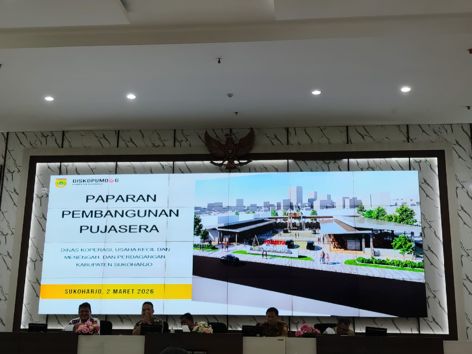 Sosialisasi proyek Pujasera Sukoharjo di Menara Wijaya, Senin (2/3).