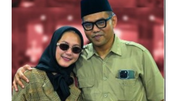 Anis Syarifah dan sang suami Muhammad Suryo, bos Surya Group (rokok HS).&nbsp;
