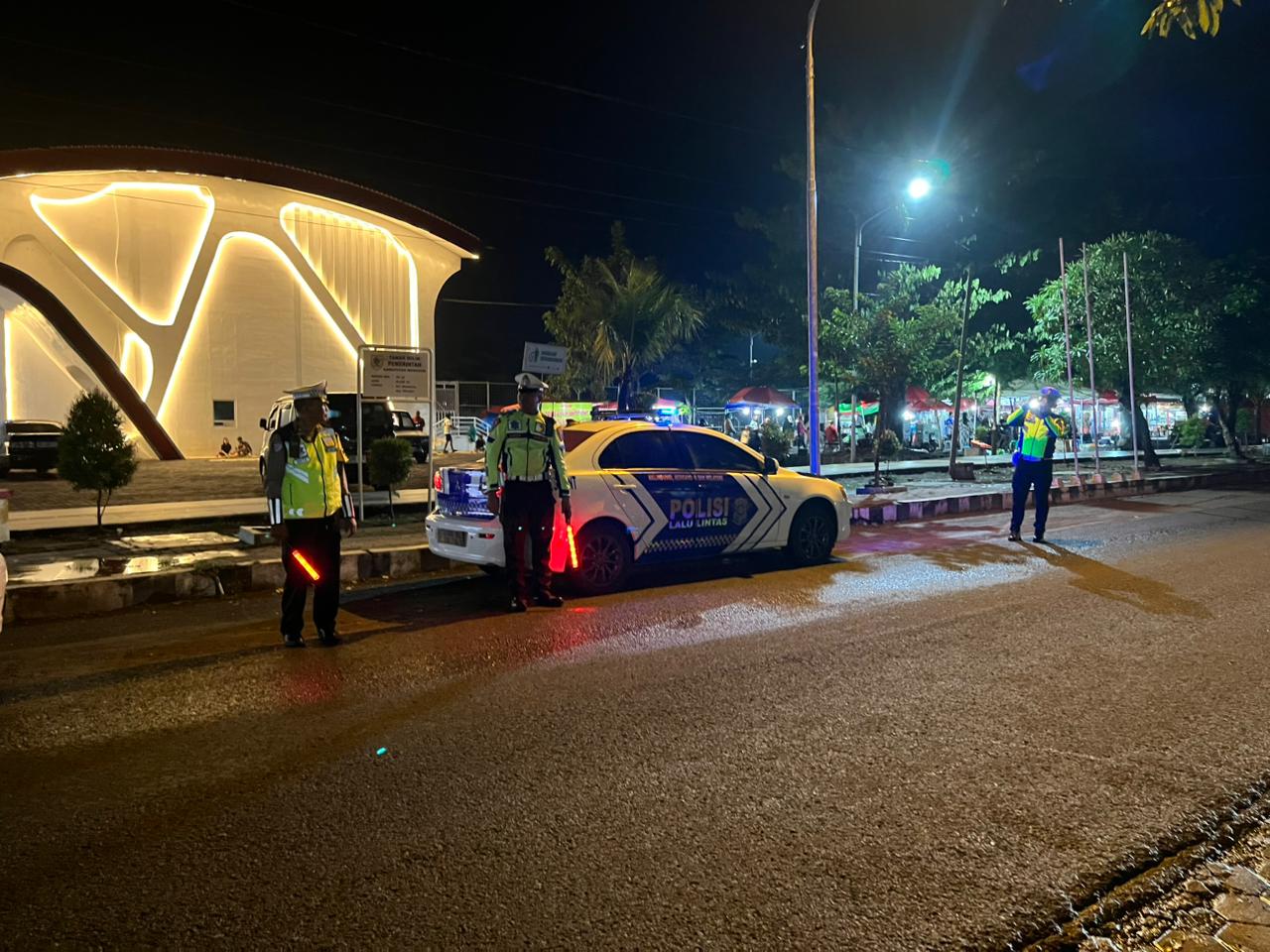 Patroli malam Polres Wonogiri di lokasi strategis.