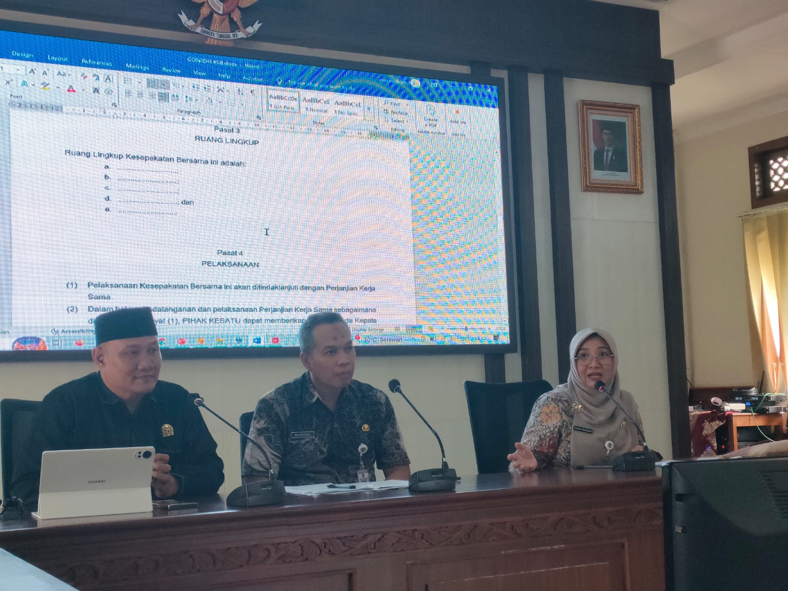 Sinergi Pemkot Solo dengan FKUB dan media untuk menuju kota toleran. (Silvester Kurniawan/Radar Solo)
