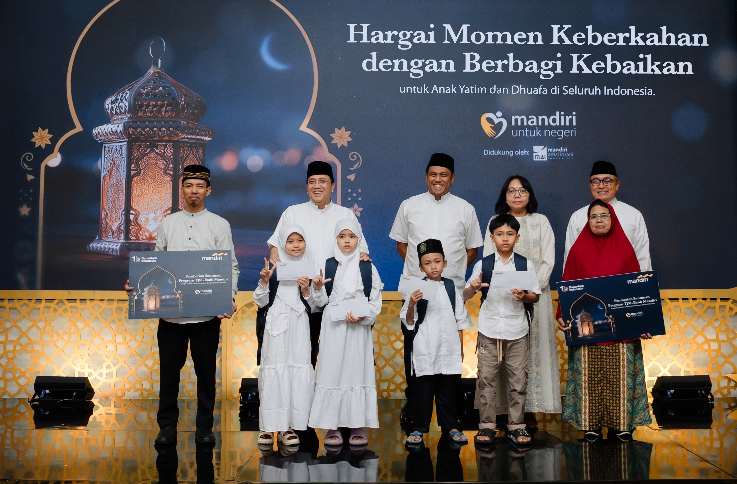 Bank Mandiri gelar buka puasa bersama dan santunan Ramadan di Solo, salurkan bantuan sosial untuk ribuan penerima manfaat.