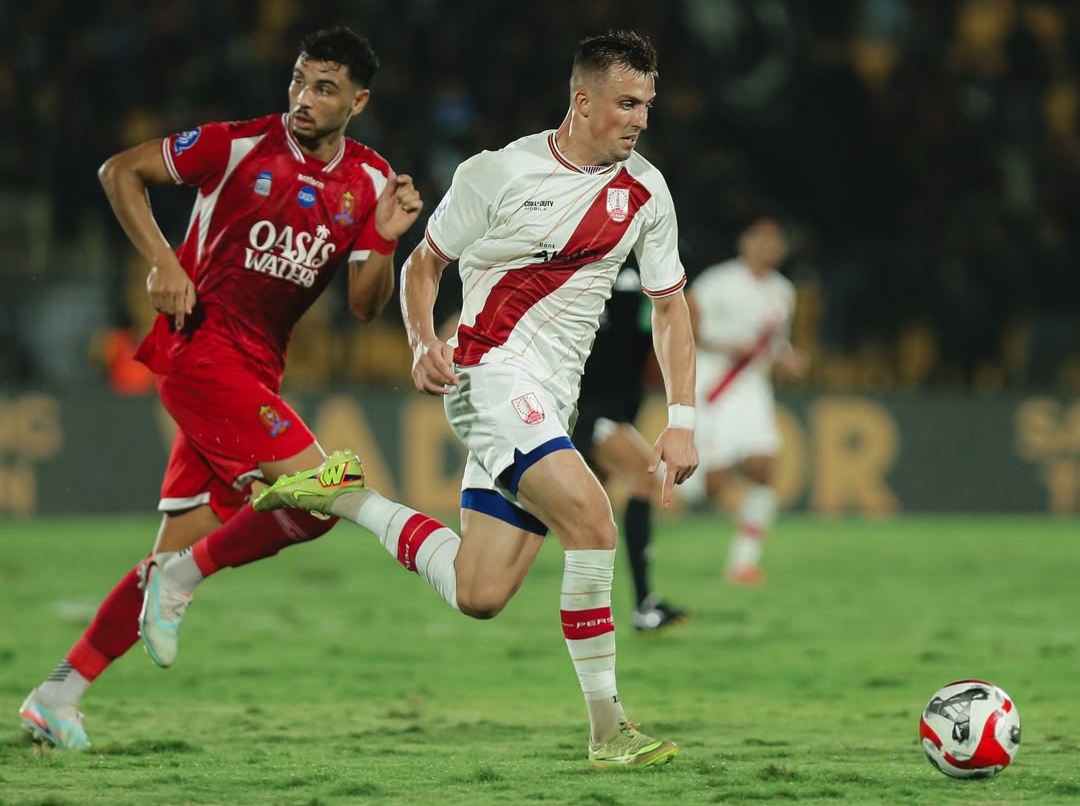 Laga Persijap Jepara melawan Persis Solo di Stadion Gelora Bumi Kartini, Kamis malam (5/3/2026). 