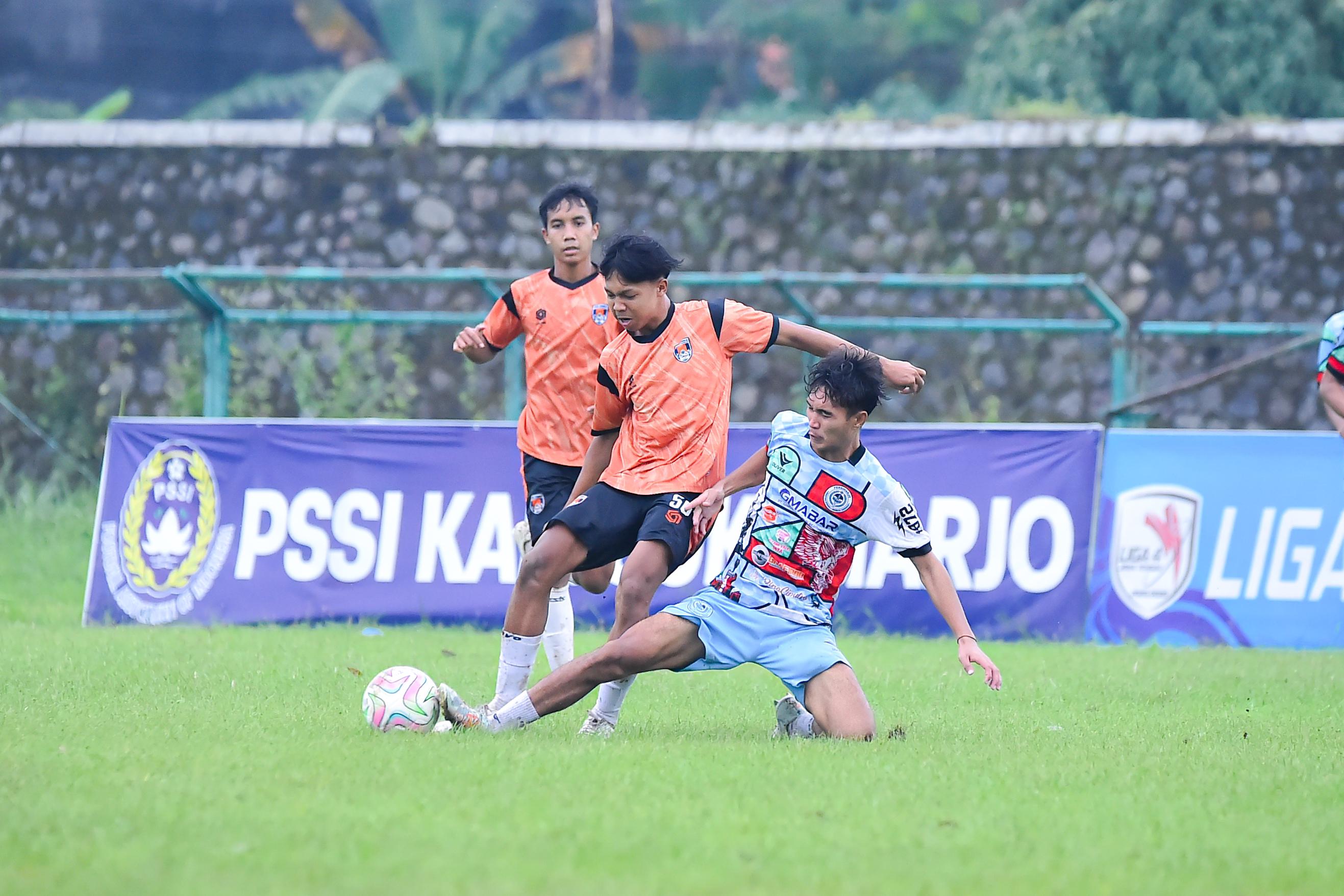 Kendal Tornado FC Youth uji coba dengan Persiharjo Sukoharjo. 