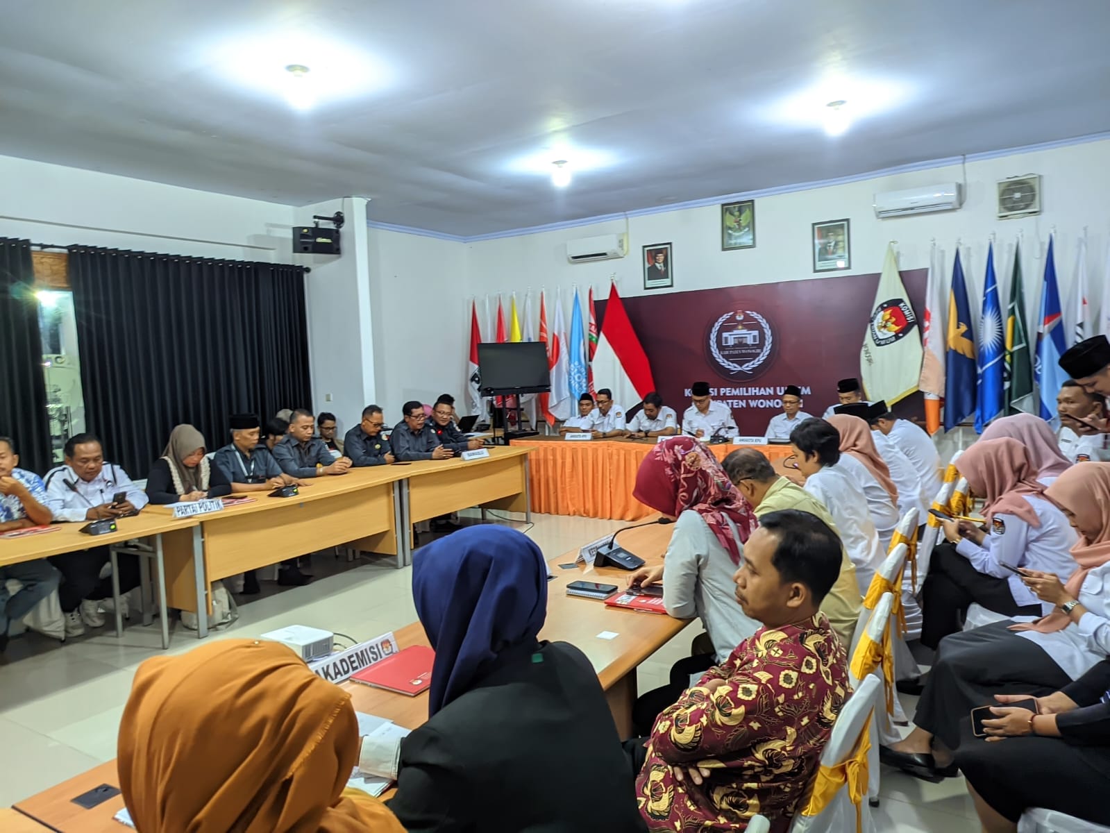 KPU Wonogiri gelar rapat koordinasi pemutakhiran data partai politik semester I Tahun 2026, Senin (9/3/2026)