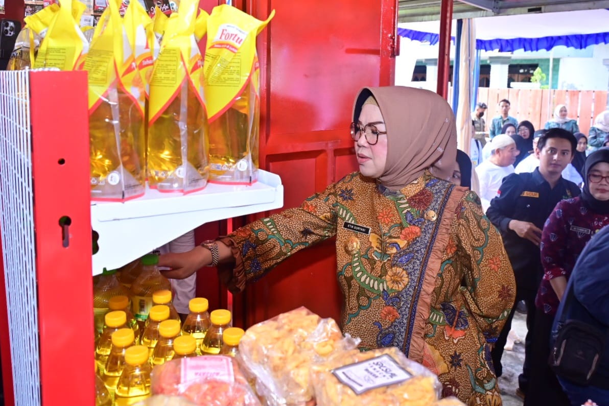 Bupati Sukoharjo Etik Suryani Luncurkan Z-Mart, 40 Warung Mustahik Didorong Naik Kelas