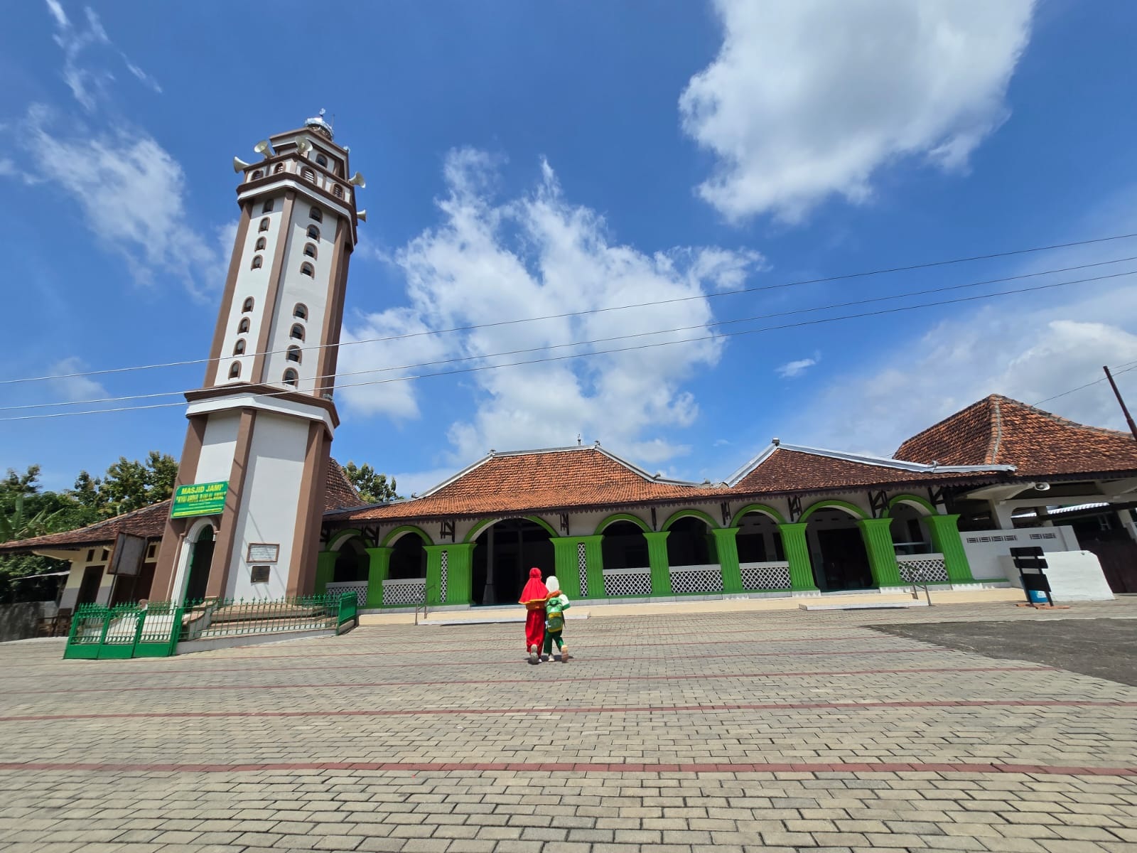 Masjid Jami&rsquo; Kiai Abdul Djalal jadi saksi awal penyebaran islam di Kabupaten Sragen. Hingga kini masih berdiri dan ditetapkan jadi cagar budaya. (Ahmad Khairudin/Radar Solo)