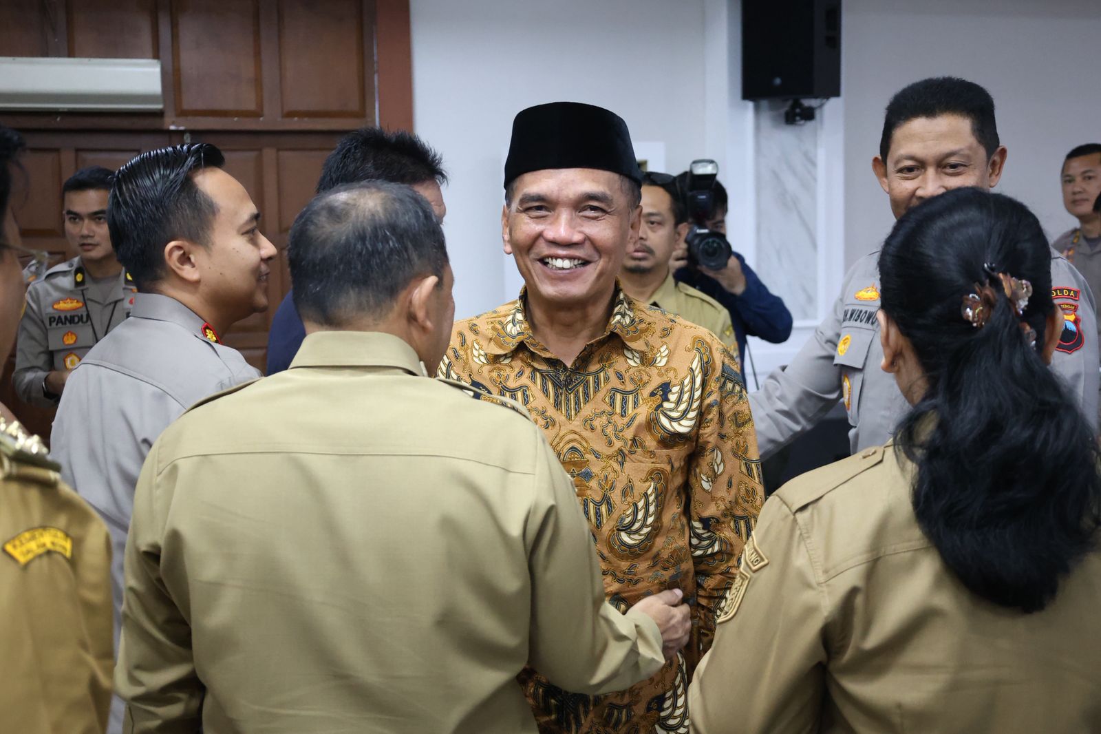  Ketua DPRD Jateng Sumanto sebut intervensi pemerintah sangat krusial untuk menjaga daya beli masyarakat dan mencegah siklus tahunan lonjakan harga jelang hari besar keagamaan.