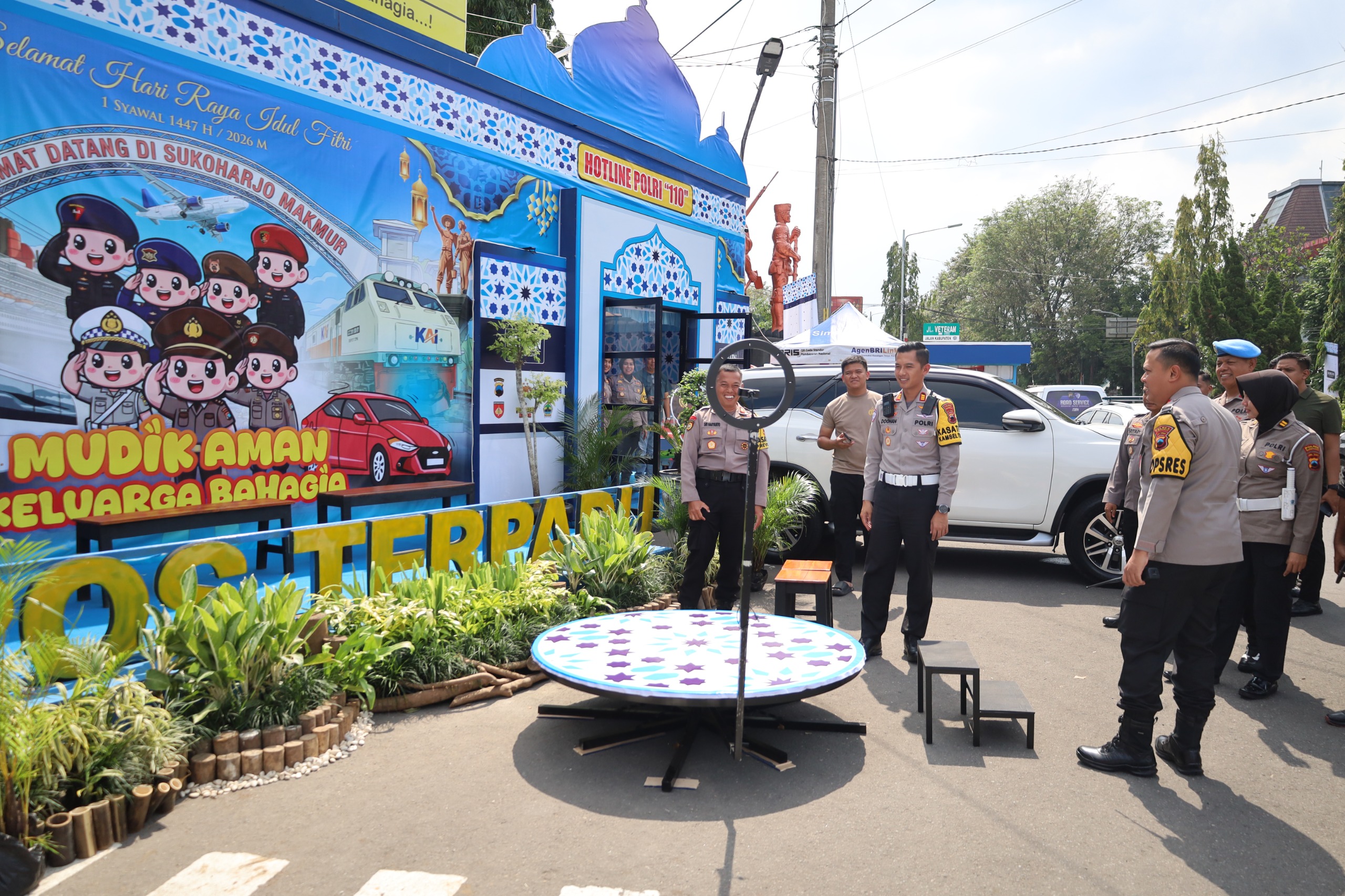 Pospam Operasi Ketupat Candi 2026 di Sukoharjo dilengkapi playground untuk bermain anak-anak saat arus mudik dan balik Lebaran 2026.