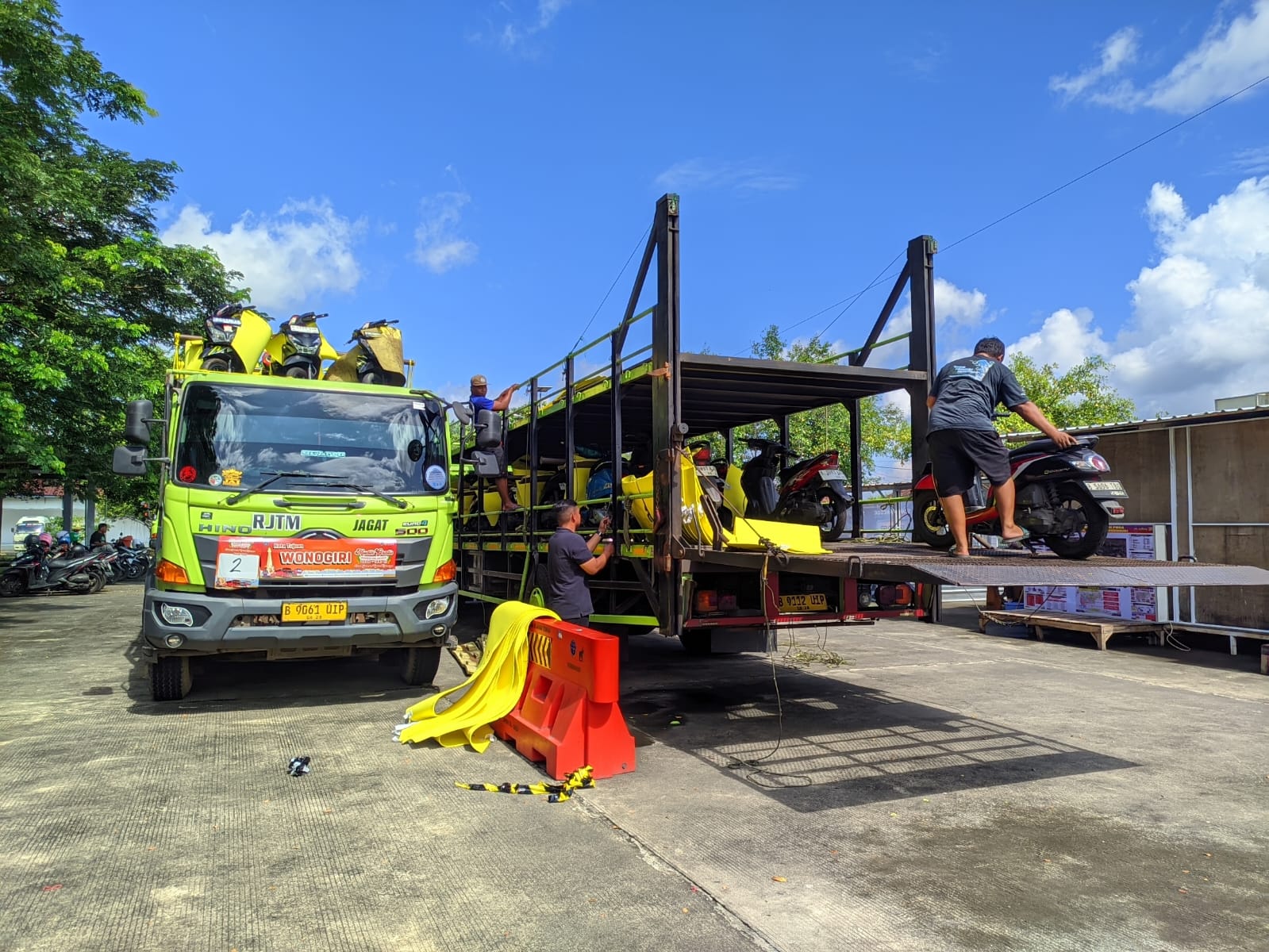 Sepeda motor peserta mudik tiba di Terminal Tipe A Giri Adipura Wonogiri, Selasa (17/3/2026).