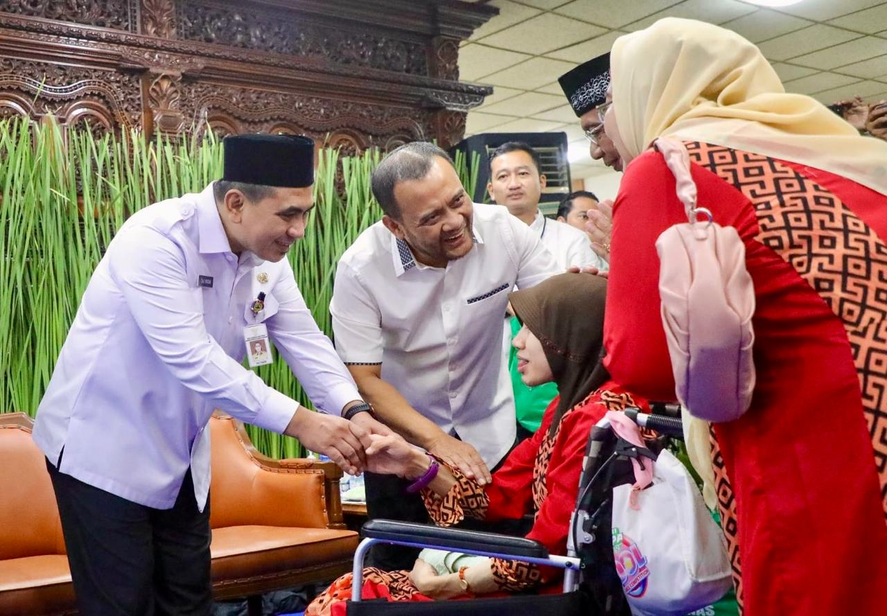 Gubernur-Wagub Jateng Ahmad Luthfi-Taj Yasin hadiri halalbihalal di Kantor Gubernur Jawa Tengah, Rabu (25/3/2026). Para pejabat dan elemen masyarakat bersilaturahmi. 
