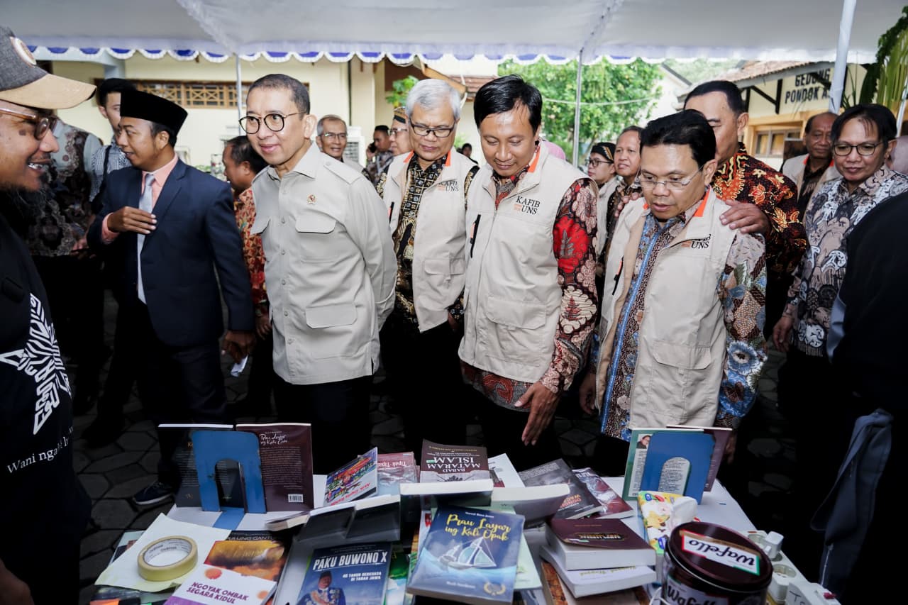 Menteri Kebudayaan (Menbud) Fadli Zon hadir dalam Dies Natalis Ke-50 Universitas Sebelas Maret (UNS) Solo, Kamis (26/3).