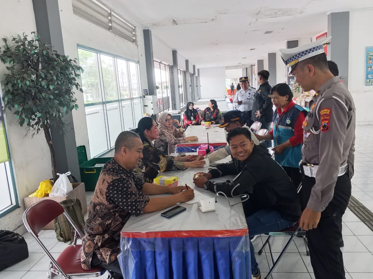 Pemeriksaan kesehatan menyasar 100 kru bus AKAP di Terminal Tipe A Giri Adipura Wonogiri, Kamis (26/3/2026).