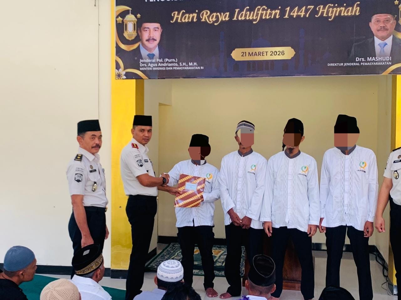 Momen penyerahan surat keputusan remisi di Lapas Kelas II B Wonogiri, Sabtu (21/3/2026) lalu. 