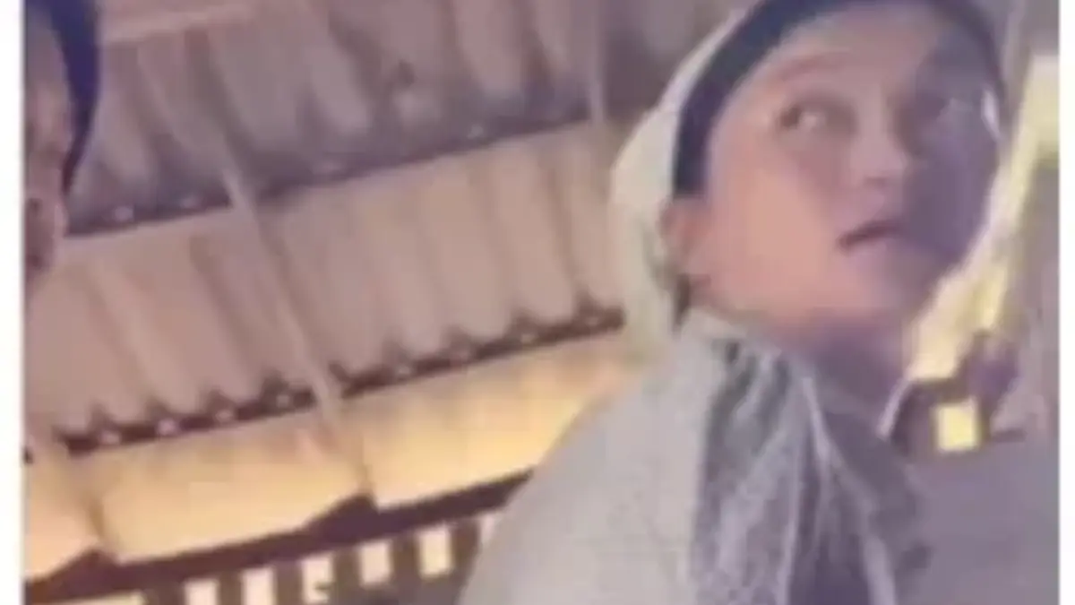 Potongan video yang disebut-sebut Ibu Tiri vs Anak Tiri Part 2 di Dapur.