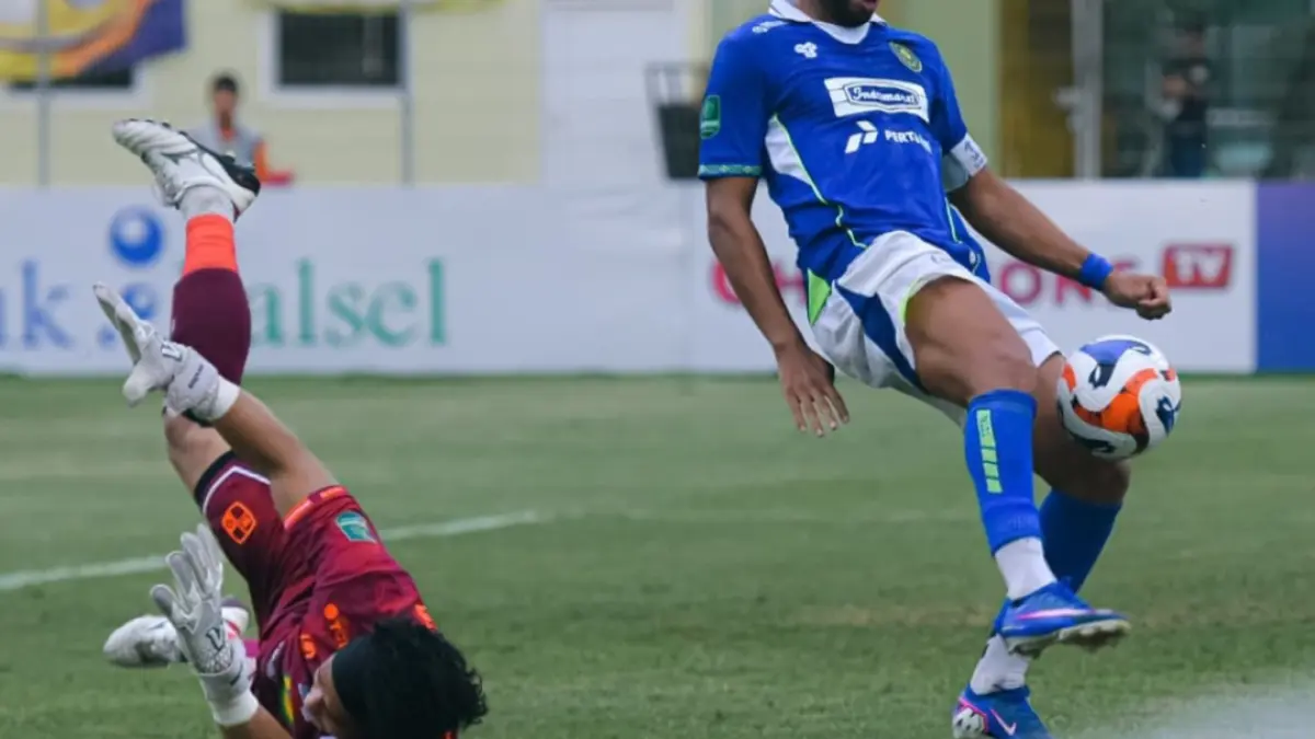 Laga Barito Putera melawan Persiku Kudus di Stadion 17 Mei, Banjarmasin