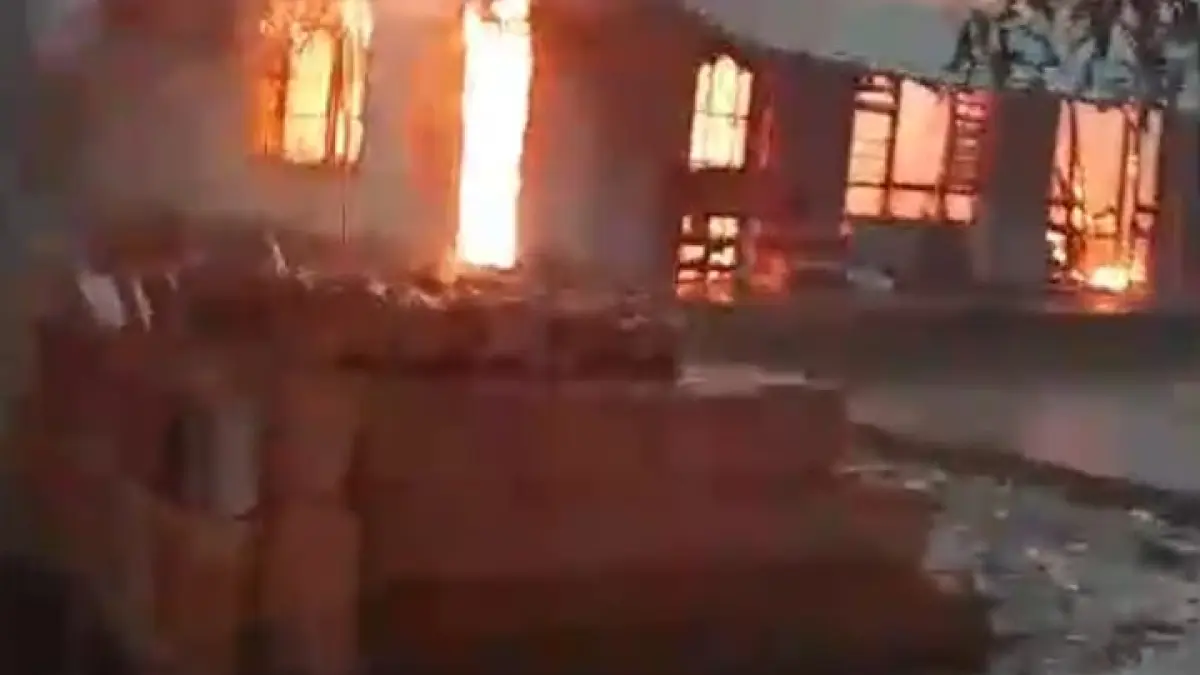 Rumah warga Dukuh Gablok, Desa Teter, Kecamatan Simo, Kabupaten Boyolali, ludes terbakar Minggu (29/3/2026) sekitar pukul 17.00 WIB. (ISTIMEWA) 
