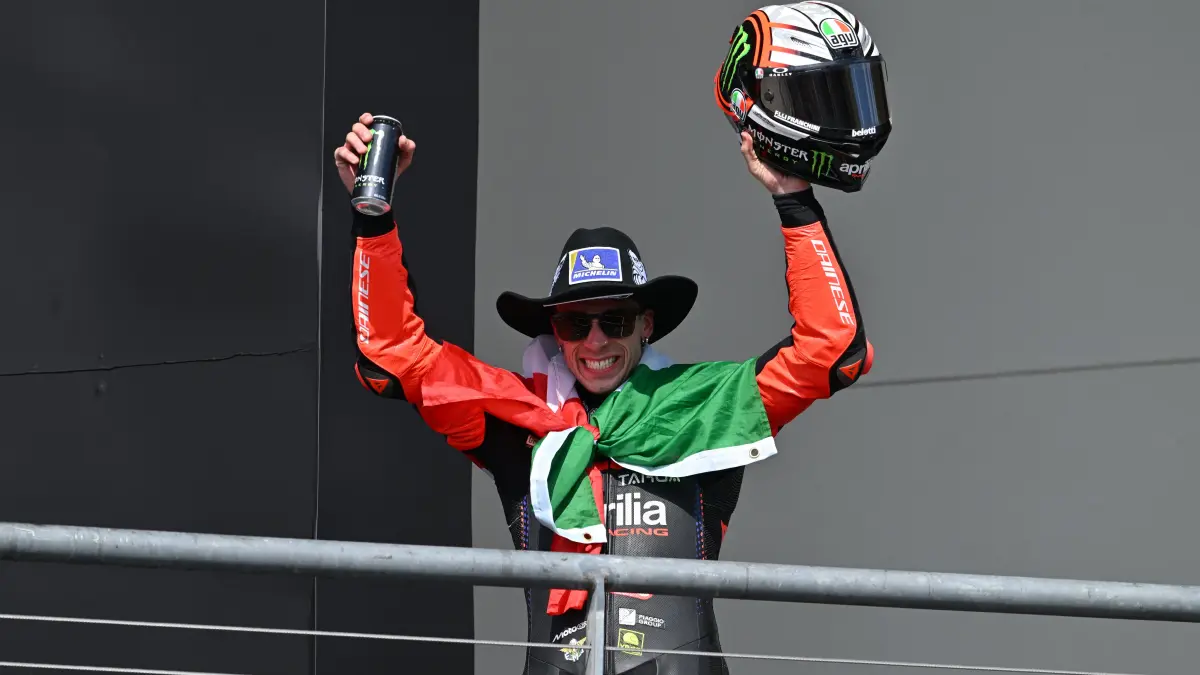 Klasemen MotoGP 2026 terbaru setelah Marco Bezzecchi menjuarai GP Amerika. Bezzecchi kini memimpin klasemen sementara dengan keunggulan tipis atas Jorge Martin.(X.com/@Michelin_Sport)