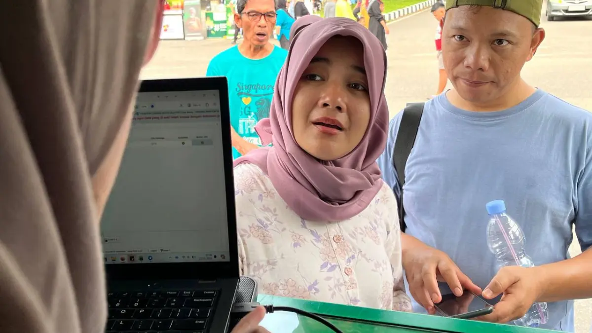 Layanan BPJS Keliling dari Kantor BPJS Kesehatan Cabang Boyolali saat momen Car Free Day (CFD) Boyolali. (Dokumentasi BPJS Kesehatan Boyolali)