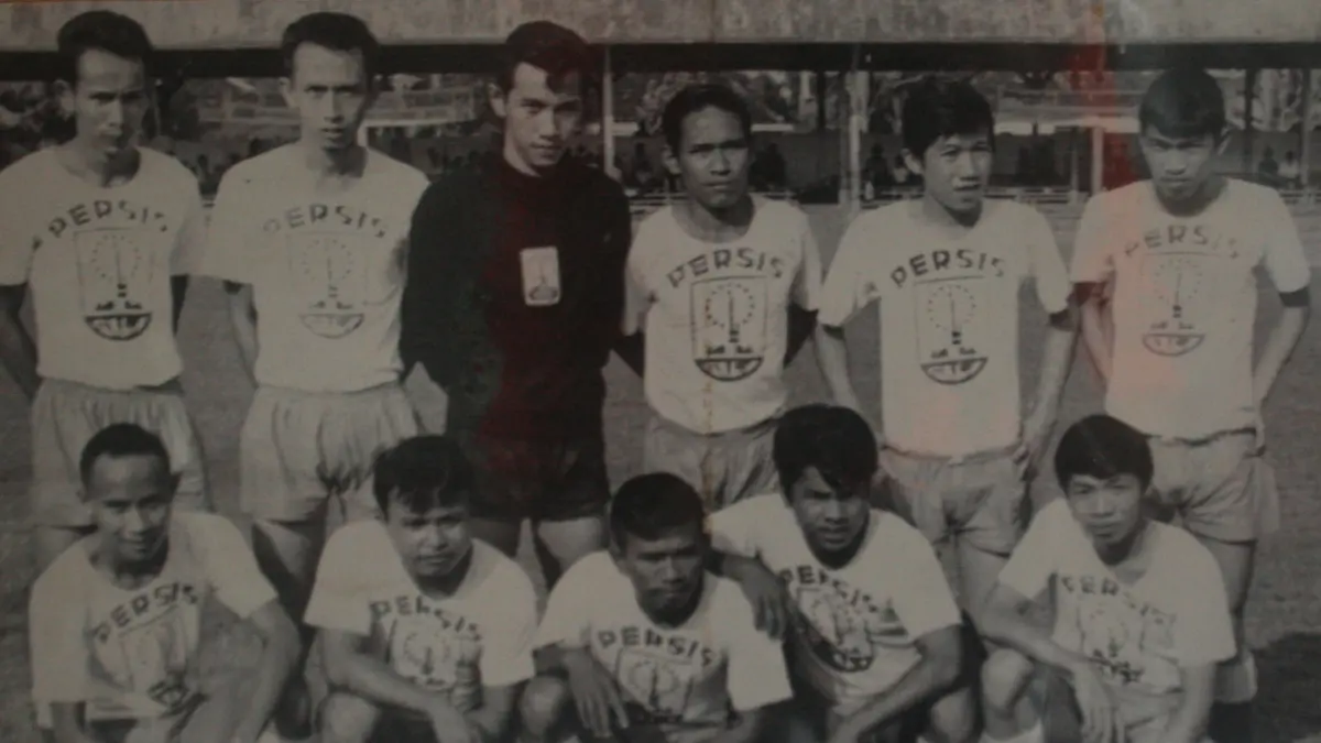LEGEND: Skuad Persis Solo yang terjun di era perserikatan musim 1968/1969. (KING TJONG FOR RADAR SOLO)