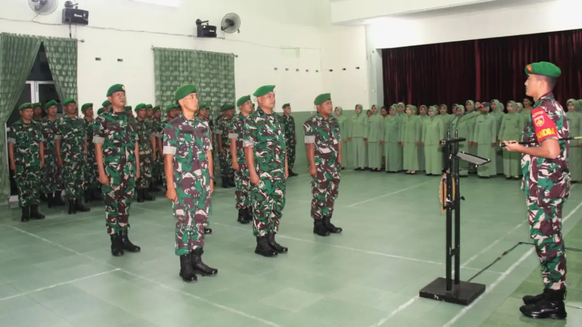 Upacara korps kenaikan pangkat dipimpin Dandim 0723/Klaten Letkol Inf Slamet Hardianto di Aula Kodim, Kamis (2/4/2026). (Dokumentasi Kodim Klaten)