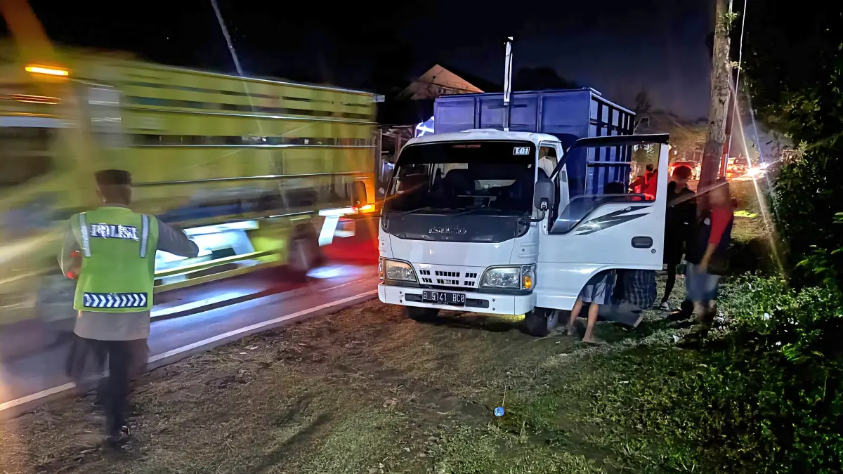 Kondisi truk pasca kecelakaan di Jalan Raya Wonogiri–Ponorogo, tepatnya di Dusun Ngadipiro RT 01/RW 10, Desa Tanjungsari, Kecamatan Jatisrono. (ISTIMEWA) 