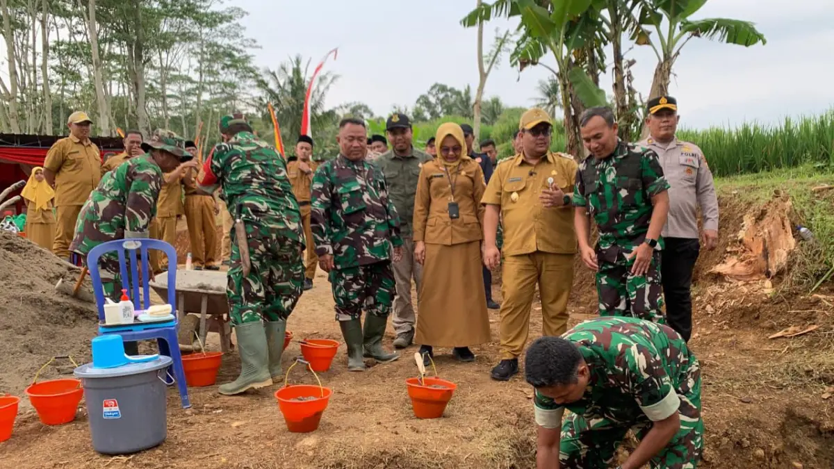 Peletakan batu pertama (groundbreaking) pembangunan Jembatan Garuda di Desa Jendi, Girimarto, Wonogiri, Selasa (31/3/2026) di Desa Jendi. (Istimewa0