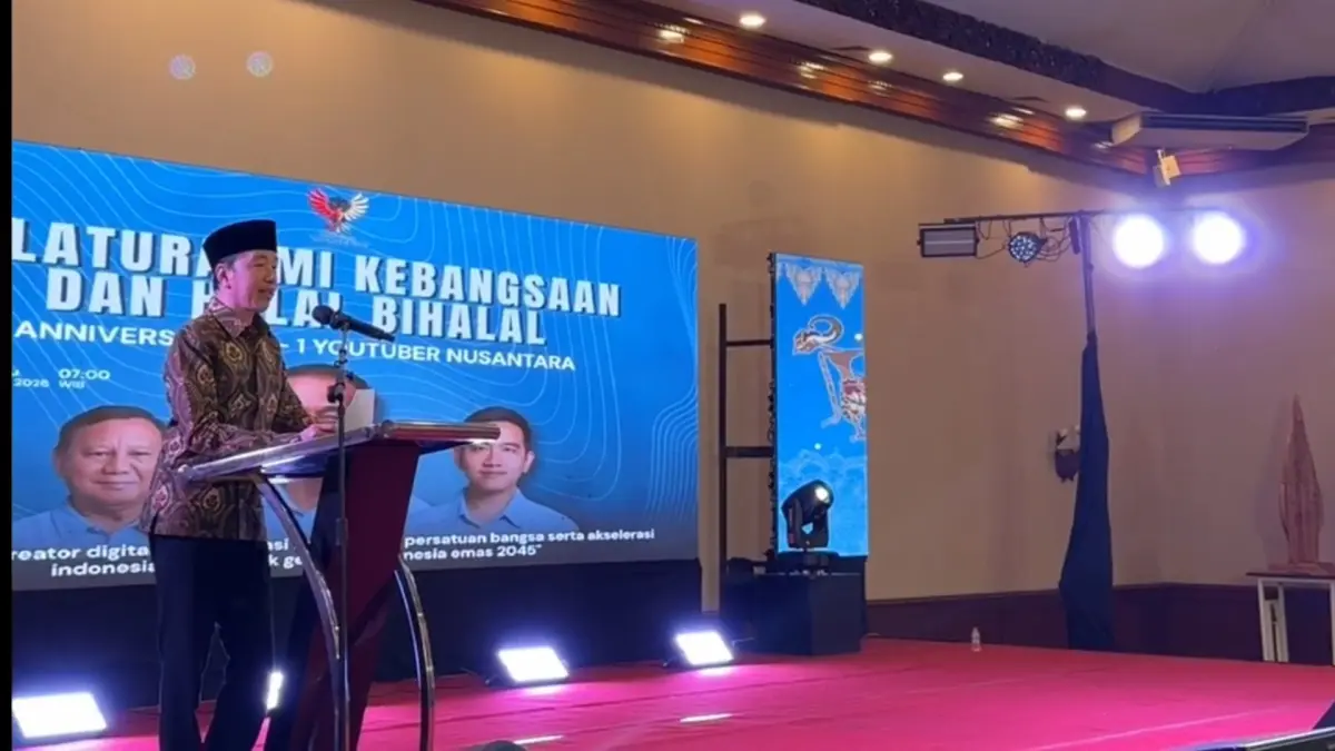 Presiden Ke-7 RI Joko Widodo beri pesan di acara silaturahmi kebangsaan Laskar Gibran. (A Christian/Radar Solo)