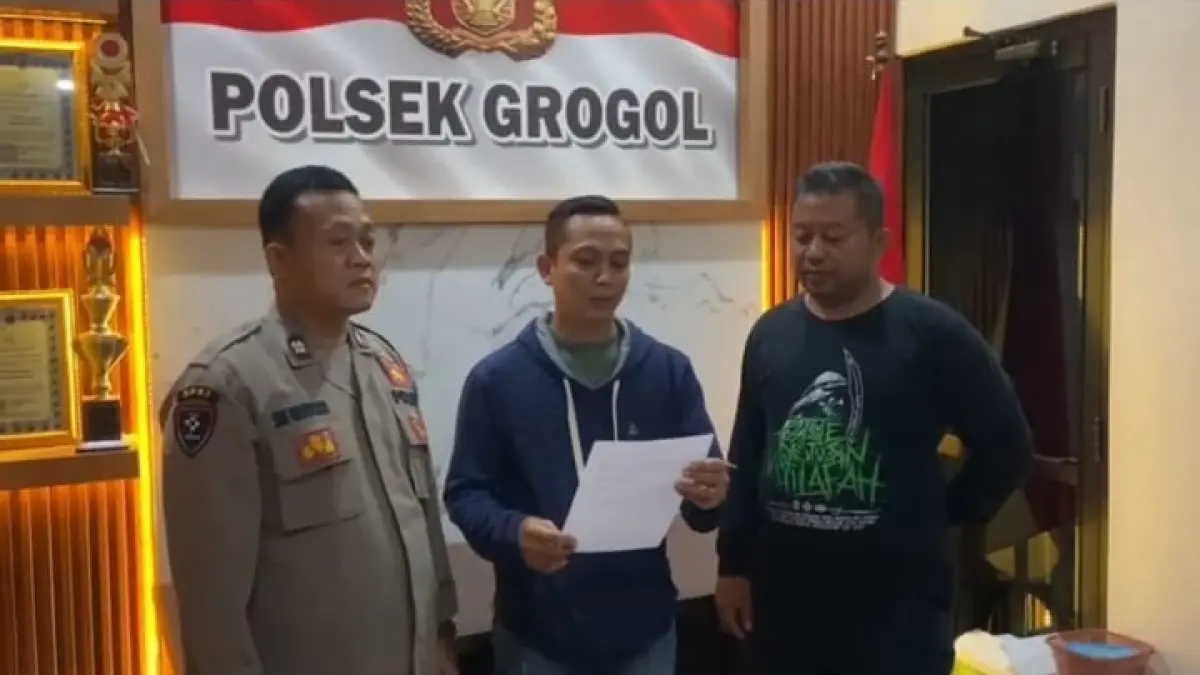 Koko Mujianto, warga Desa Sanggrahan, Kecamatan Grogol, Sukoharjo memberikan klarifikasi dan permintaan maaf setelah komentar di media sosialnya diduga mengandung ujaran kebencian terhadap pengemudi ambulans. (DOK.FAST) 