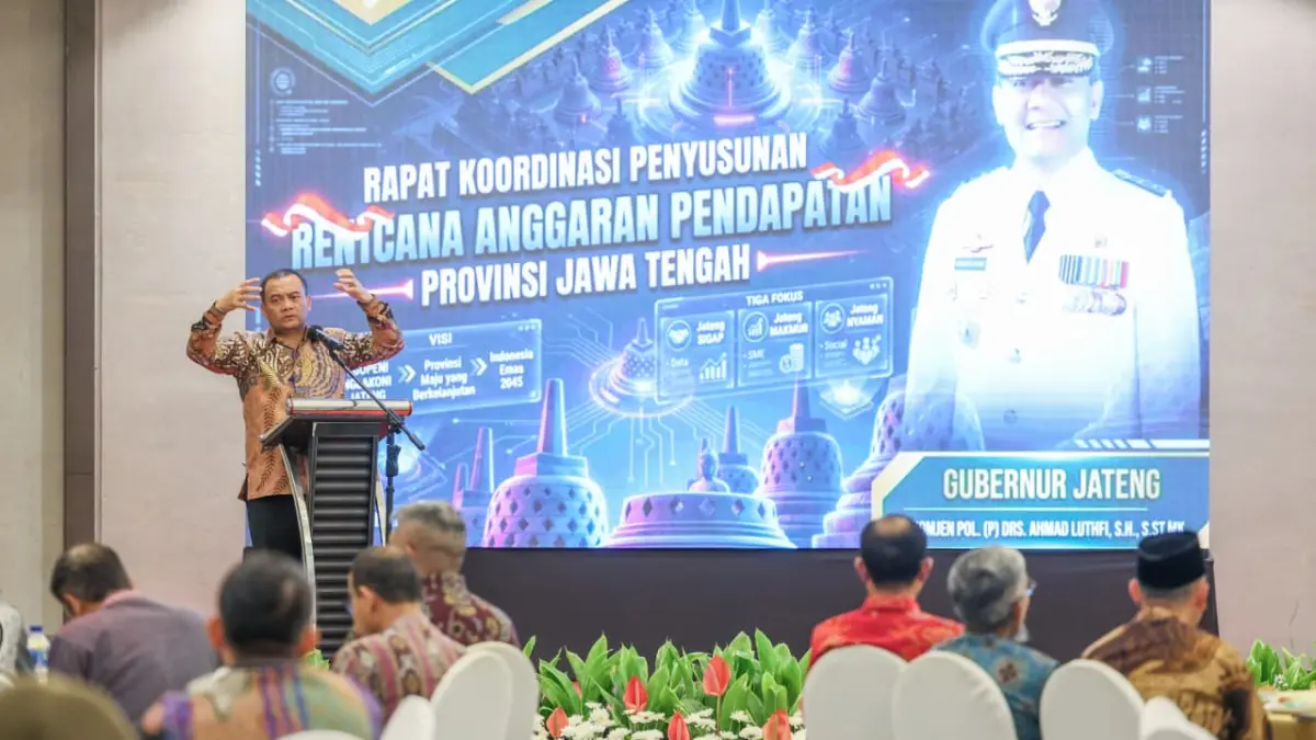 Gubernur Jateng Ahmad Luthfi beri arahan pada rapat koordinasi penyusunan rencana anggaran pendapatan Provinsi Jawa Tengah di Hotel Mercure Solo Baru, Kabupaten Sukoharjo, Selasa (7/4/2026). (DOK.PEMPROV JATENG)