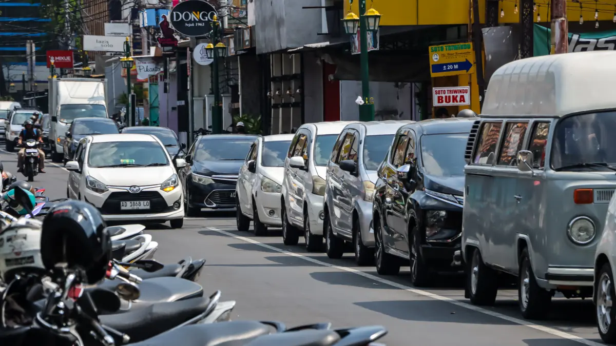 Kebutuhan lahan parkir di Kota Solo kian sempit butuh solusi. (M Ihsan/Radar Solo)
