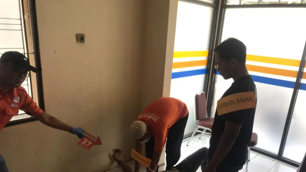 Proses Rekonstruksi Yang dilakukan Di Mapolres Boyolali, Kamis (9/4). (ABDUL KHOFID/RADAR SOLO)