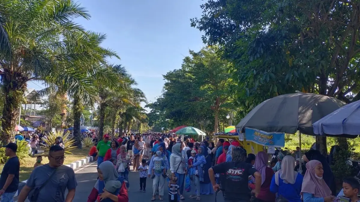 Ilustrasi kegiatan masyarakat di CFD Boyolali. (DOK.ABDUL KHOFID/RADAR SOLO).