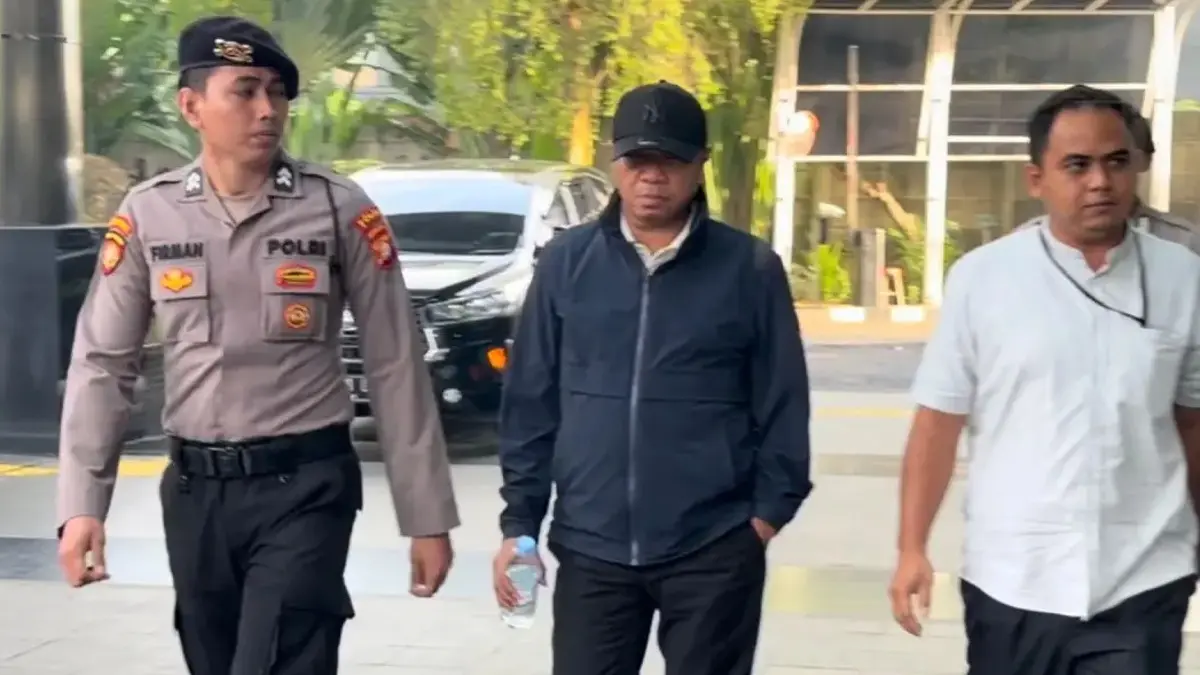 Bupati Tulungagung, Gatut Sunu Wibowo, toba di gedung KPK. (Istimewa)