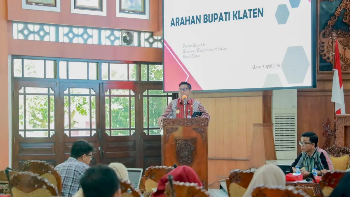 Bupati Klaten Hamenang Wajar Ismoyo saat memberikan arahan dalam acara Forum CSR di Gedung Paripurna DPRD Klaten beberapa waktu lalu. (Dokumentasi Bagian Prokopim Setda Klaten)
