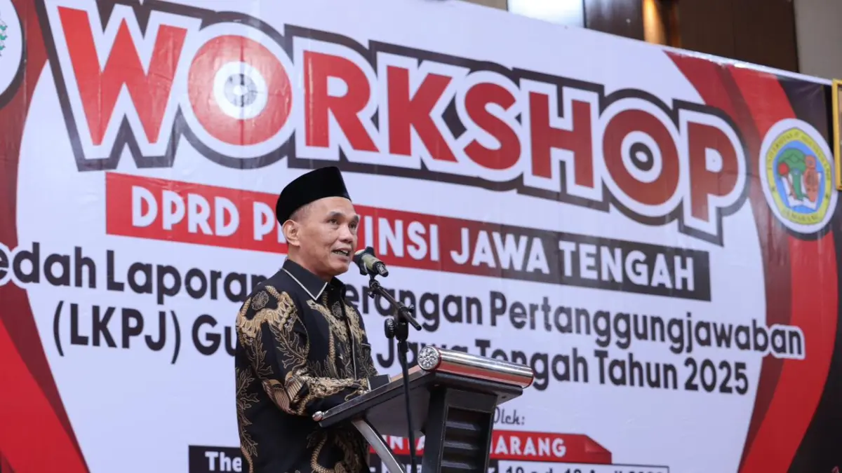 Ketua DPRD Jateng Sumanto beri paparan dalam pembukaan workshop peningkatan kapasitas anggota DPRD Jawa Tengah yang digelar di Solo, Jumat (10/4/2026),