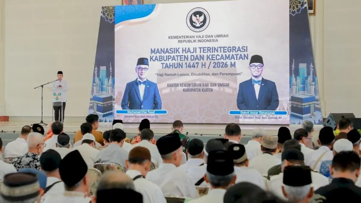 Calon jemaah haji asal Kabupaten Klaten mengikuti kegiatan manasik haji tingkat kabupaten di Grha Bung Karno beberapa waktu lalu. (Dokumentasi Bagian Prokopim Setda Klaten)
