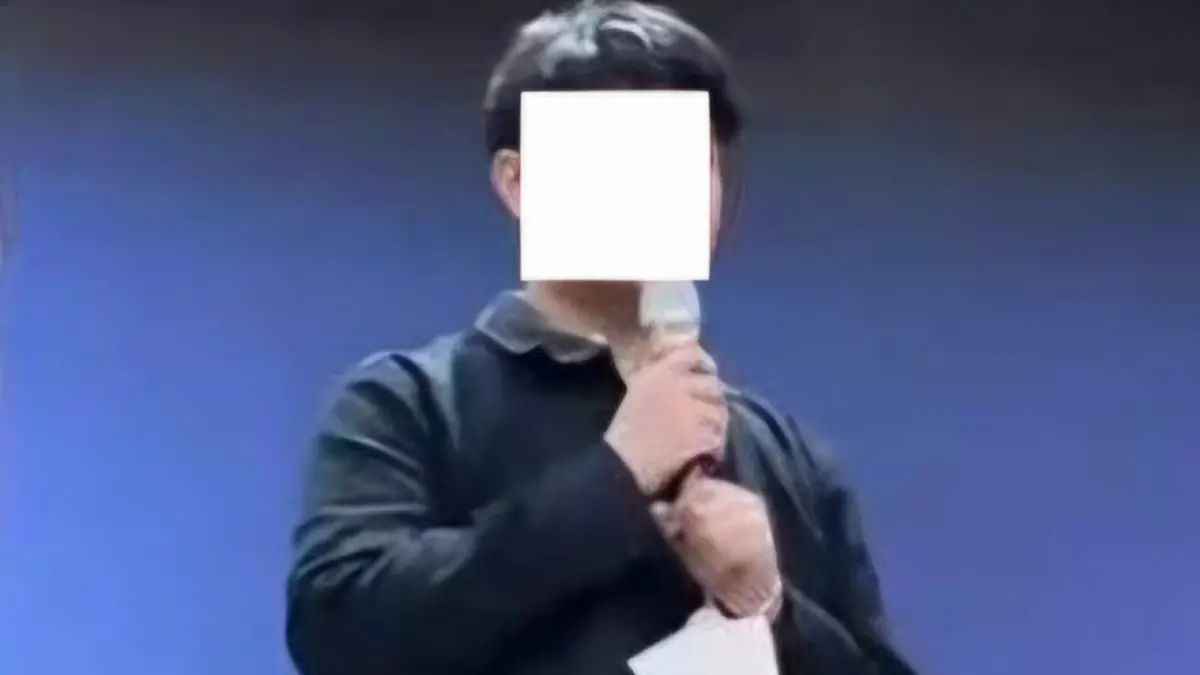 Munif Taufik yang bocorkan isi chat pelecehan oleh 16 mahasiswa FH UI, diduga juga salah satu pelaku. (X @kalistohenituse)