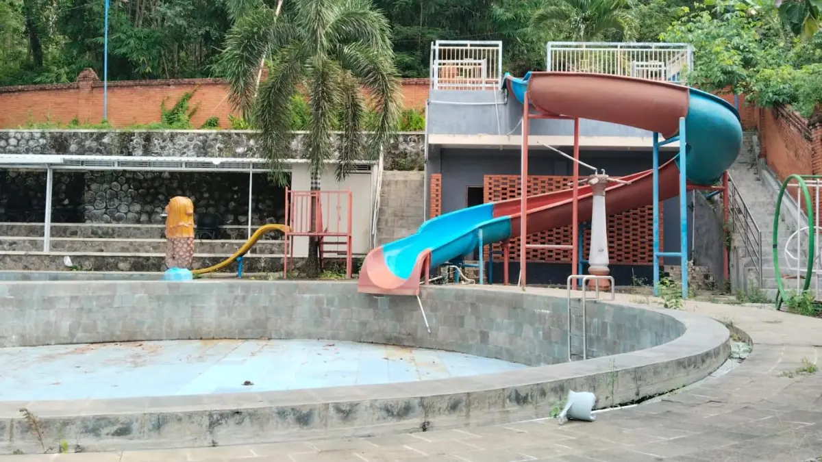 Salah satu wisata di Kecamatan Mojogedang, Karanganyar terlihat tidak terawat. (Rudi Hartono/Radar Solo)