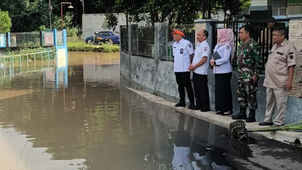 Kondisi banjir luapan Sungai Bengawan Solo di Dusun Daleman, Desa Ngringo, Jaten, Karanganyar, Rabu (15/4/2026). (Rudi Hartono/Radar Solo) 
