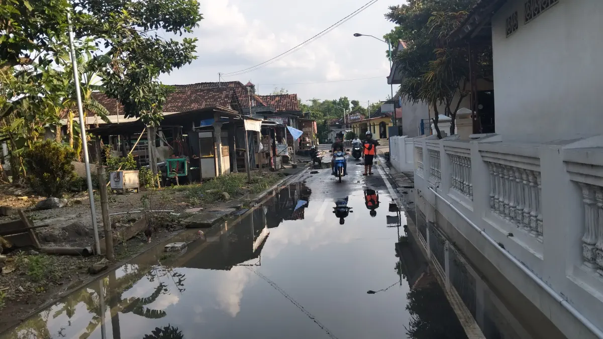 Wilayah Kecamatan Plupuh, Sragen yang sempat terendam luapan Sungai Bengawan Solo, Rabu (15/4/2026), (Ahmad Khairudin/Radar Solo)