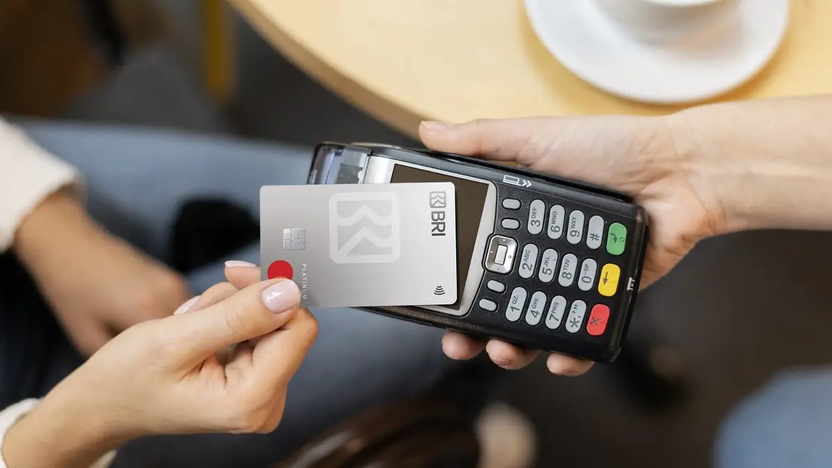 BRI gelar promo belanja luar negeri menggunakan Kartu Kredit dengan cashback menarik.