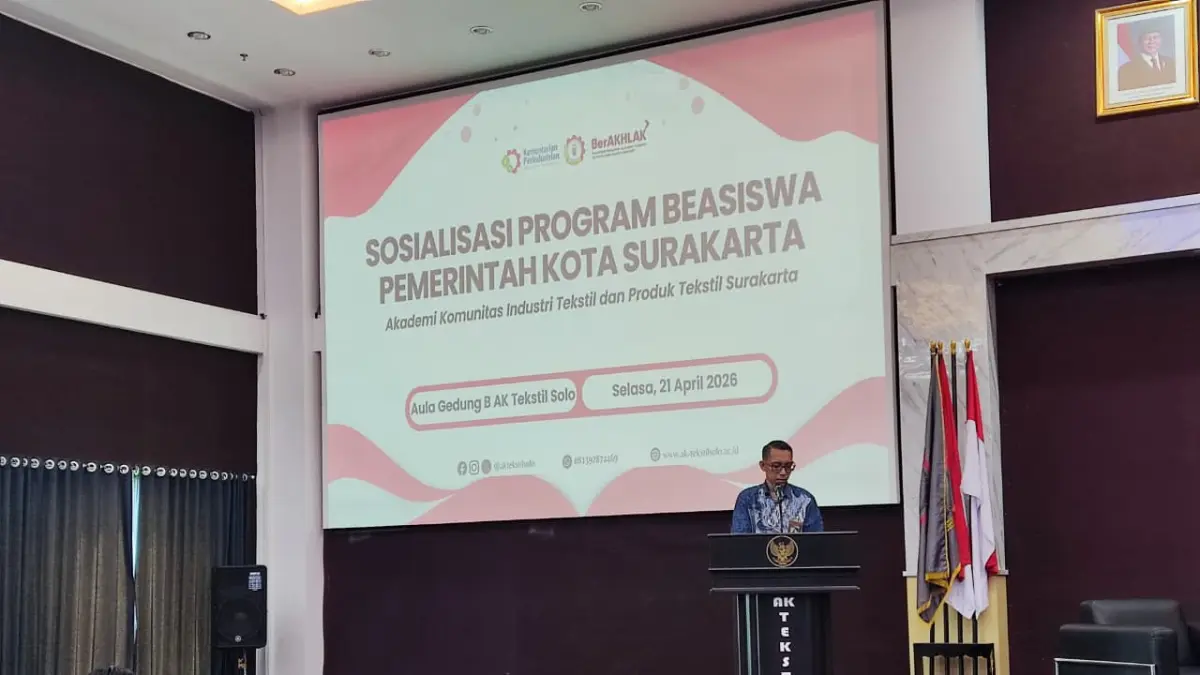 AK-Tekstil Solo bersama Pemkot&nbsp; Solo menggelar sosialisasi program beasiswa pendidikan bagi warga Kota Solo, Selasa (21/4/2026). (HERNINDYA JALU/RADAR SOLO)