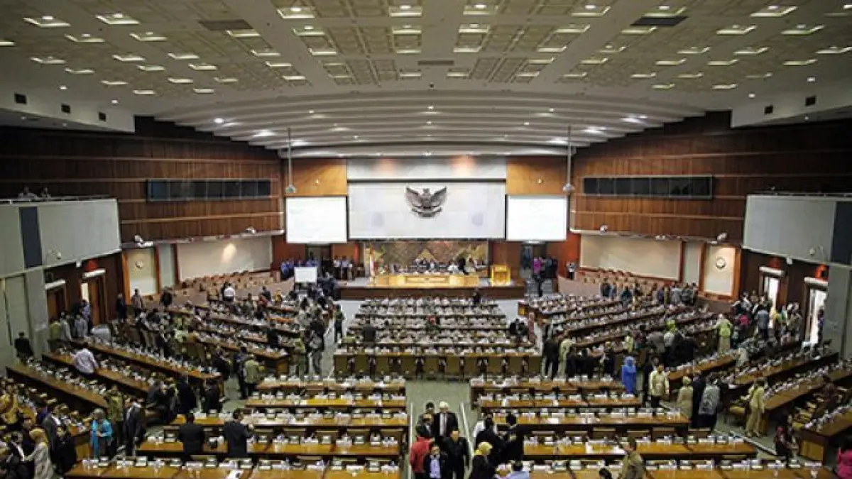 ILUSTRASI Rapat Paripurna mengesahkan RUU yang sudah disetujui oleh Baleg DPR RI. (JAWA POS)