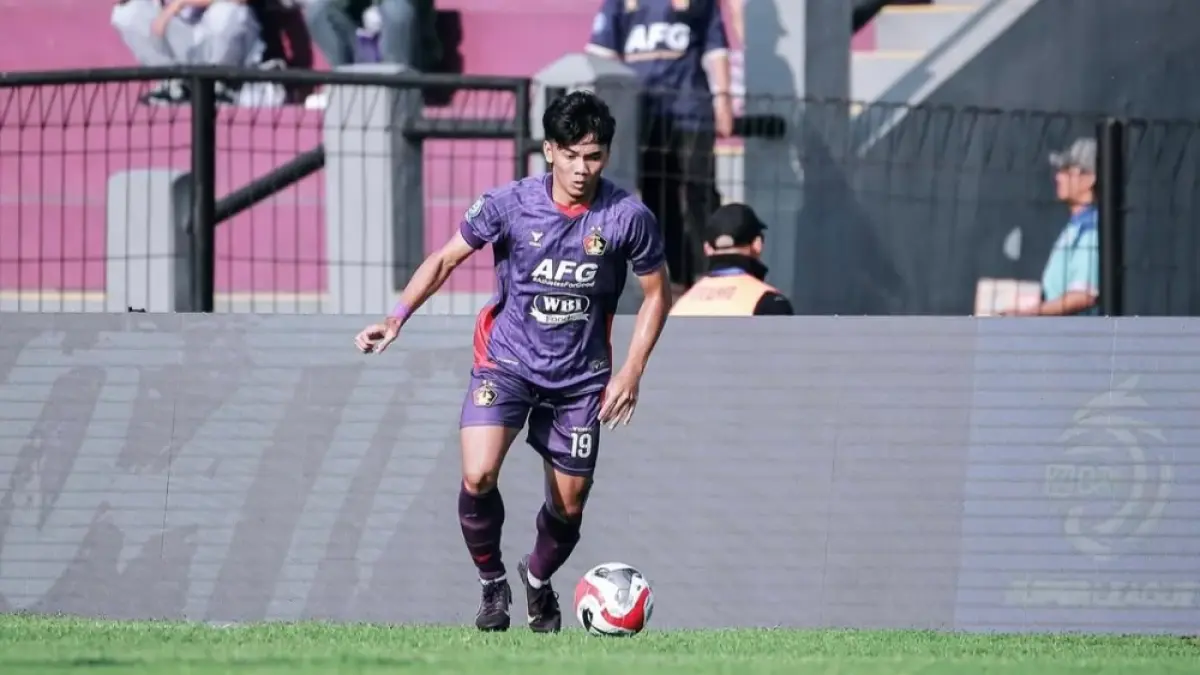 Gelandang Persik Kediri Kadek Rendy saat bermain di Super League 2025/2026. (DOK. I. LEAGUE) 