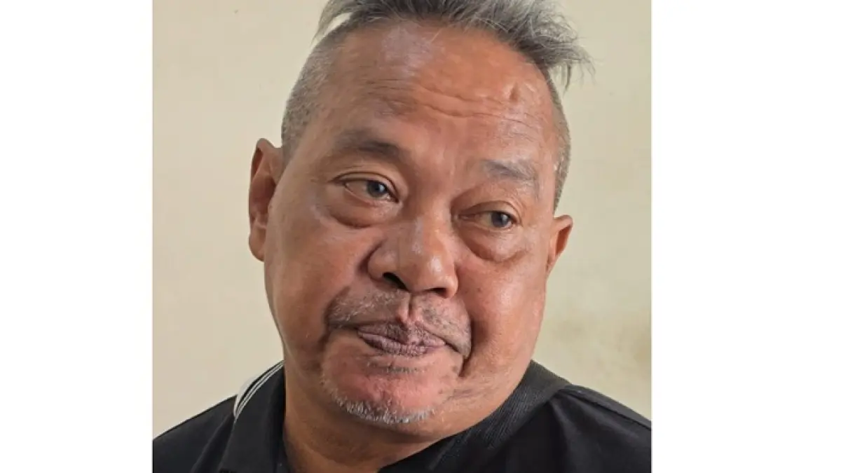 Slamet Riyadi, warga Dukuh Tempel, Desa Dawung, Kecamatan Sambirejo, Sragen dihadang pihak koperasi saat akan melunasi utang. (Ahmad Khairudin/Radar Solo)