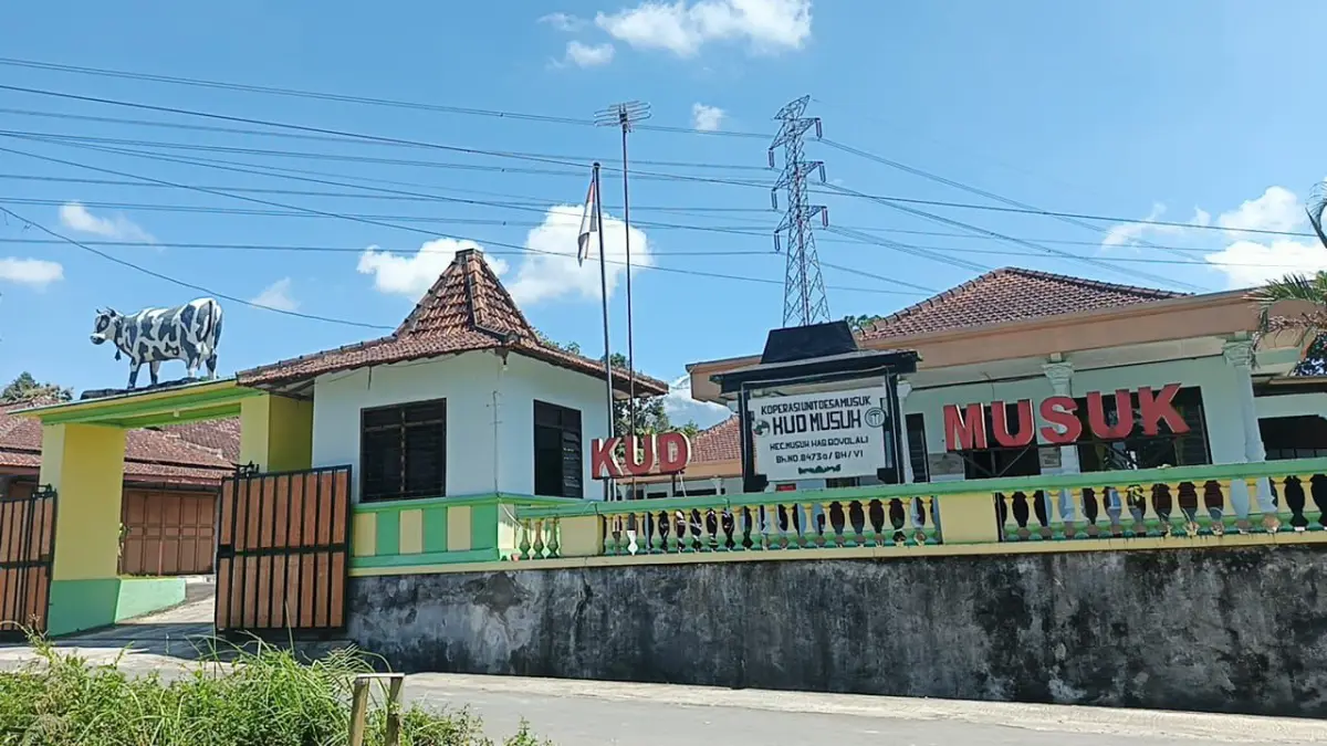 Tampak depan kantor KUD Musuk (Istimewa)