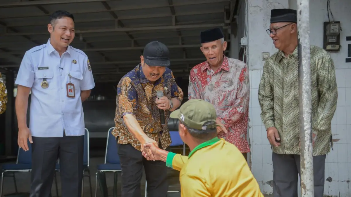 Menteri Perencanaan Pembangunan Nasional (PPN)/Kepala Badan Perencanaan Pembangunan Nasional (Bappenas) Rachmad Pambudy melakukan kunjungan kerja ke KUD Cepogo, Rabu (29/4/2026). (ABDUL KHOFID/RADAR SOLO)